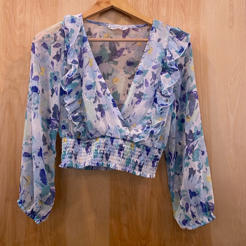 Stradivarius Blue and White Puff Sleeve Crop Blouse